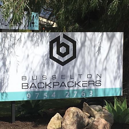 Bunkers Backpackers Busselton Exterior foto