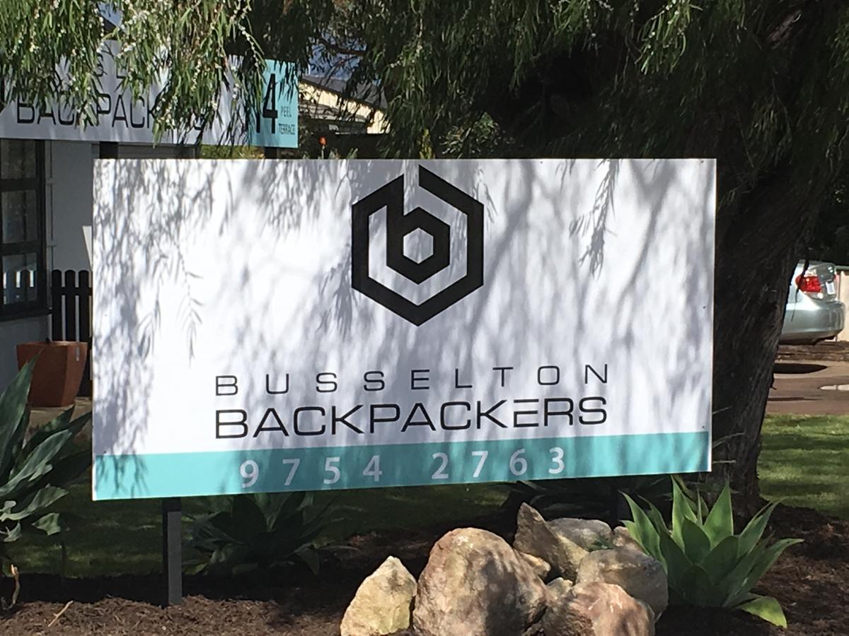 Bunkers Backpackers Busselton Exterior foto